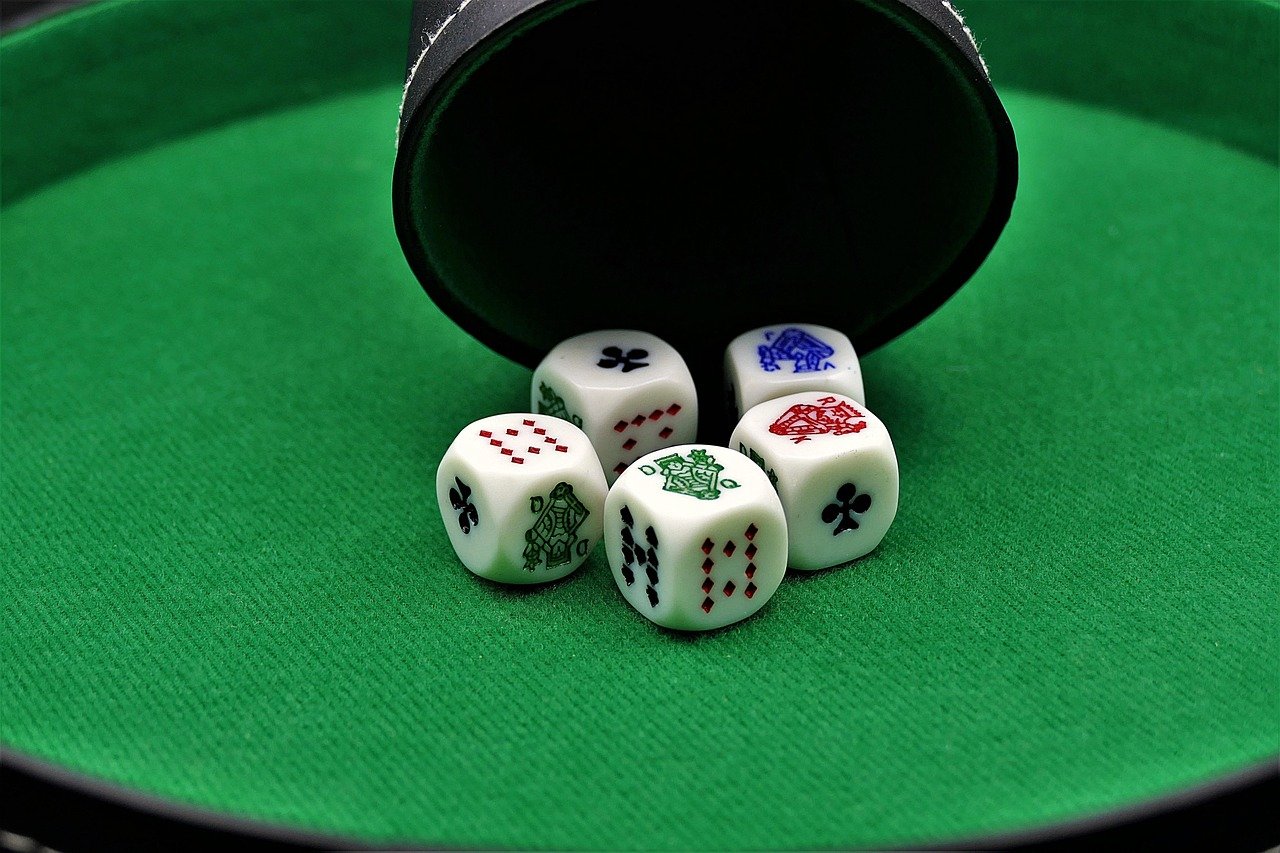 Crypto Poker vs Traditional Poker: The Ultimate Comparison