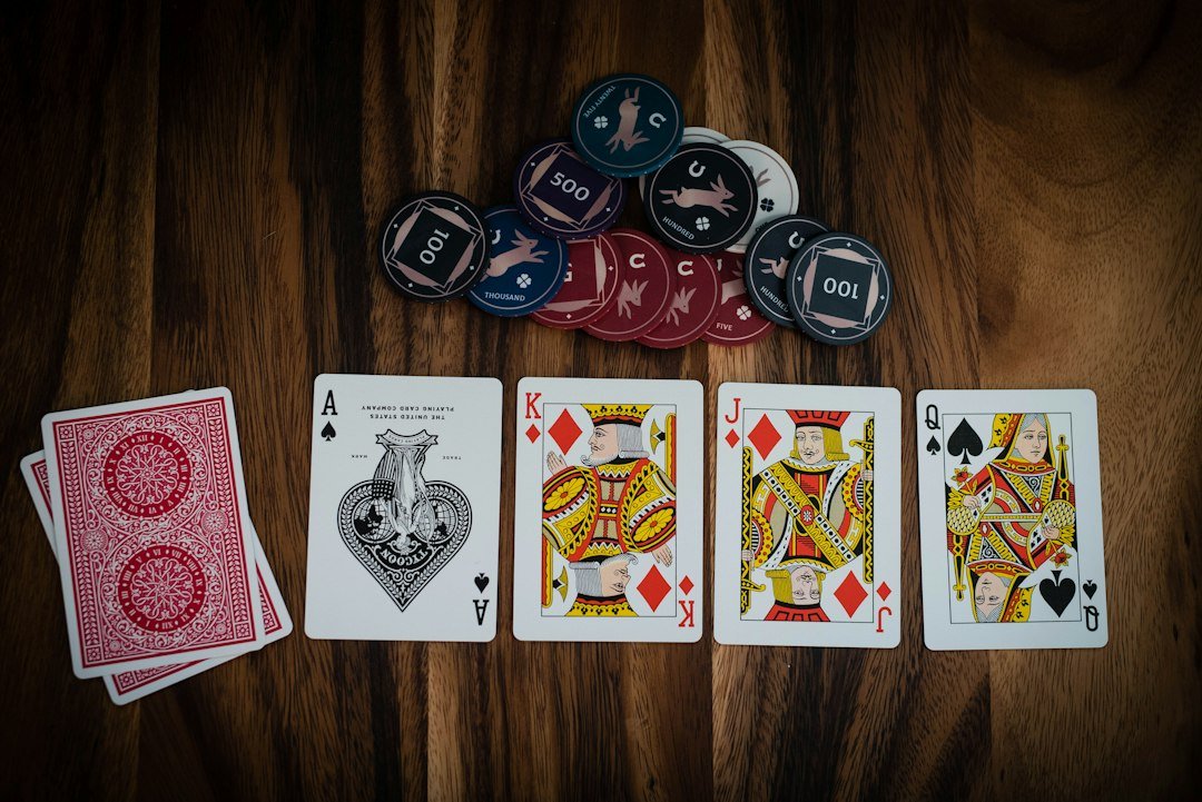 Crypto Poker vs Traditional Poker: The Ultimate 2026 Comparison